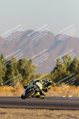 media/Nov-19-2023-CVMA (Sun) [[1f3d1b7ccb]]/Race 18 Supersport Middleweight/